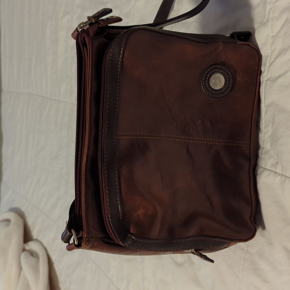 - Mouflon Rich Auburn Multi-compartment Over-shoulder Crossbody Bag